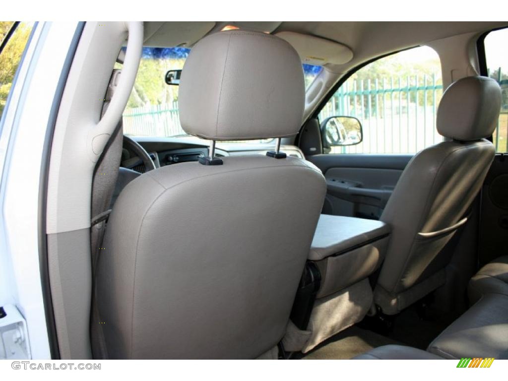 2002 Ram 1500 Sport Quad Cab 4x4 - Bright White / Taupe photo #41