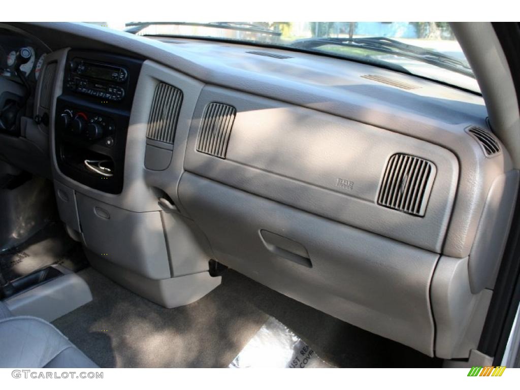 2002 Ram 1500 Sport Quad Cab 4x4 - Bright White / Taupe photo #58