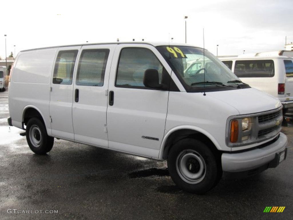 1999 Express 2500 Commercial Van - Summit White / Medium Gray photo #1