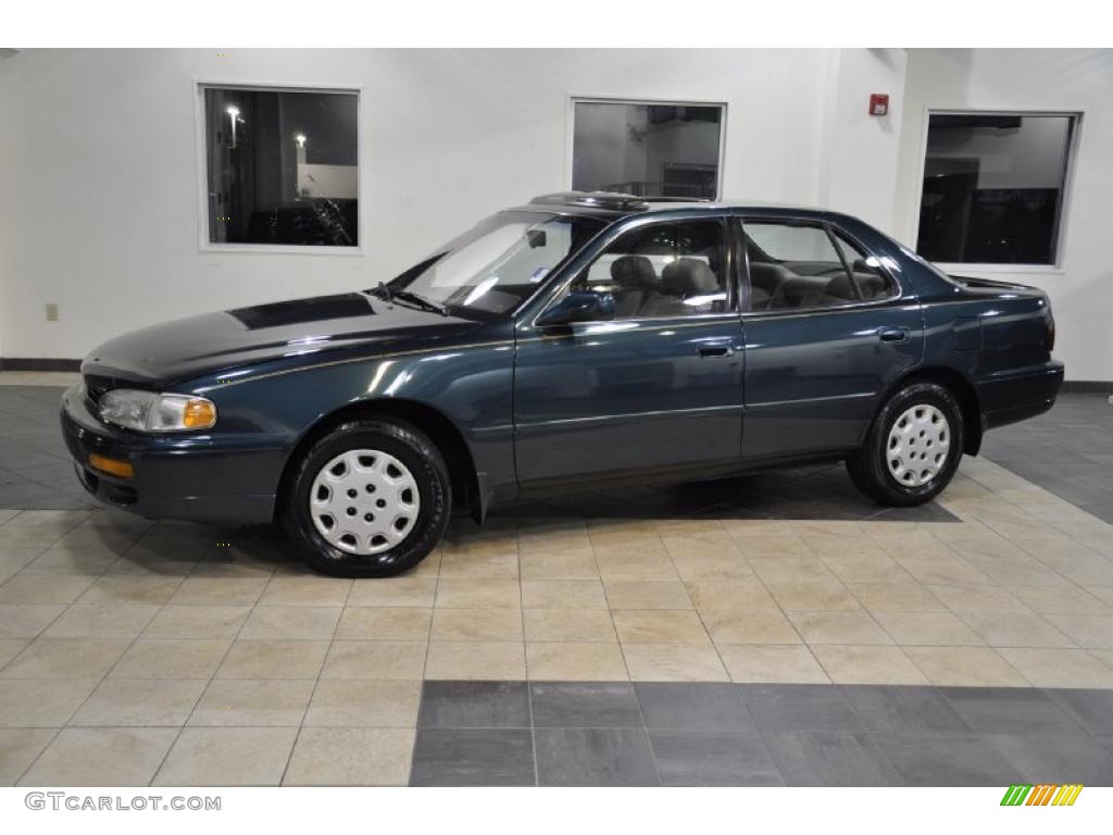 1996 Camry LE Sedan - Dark Emerald Green Metallic / Beige photo #1