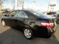 Black - Camry LE Photo No. 4