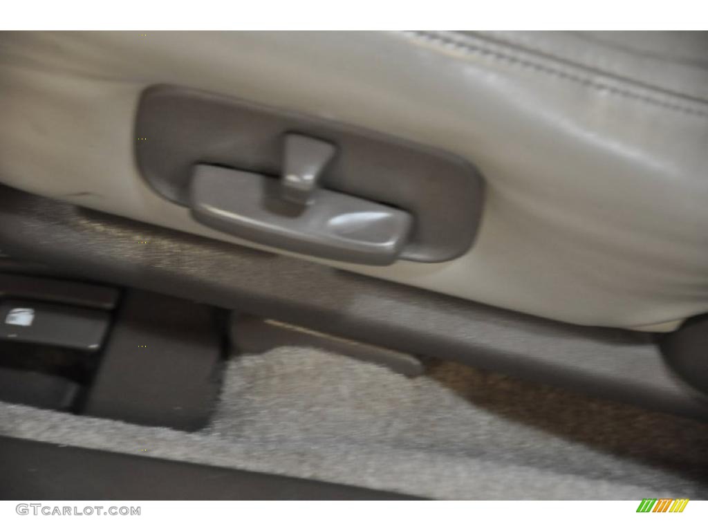 1996 Camry LE Sedan - Dark Emerald Green Metallic / Beige photo #9