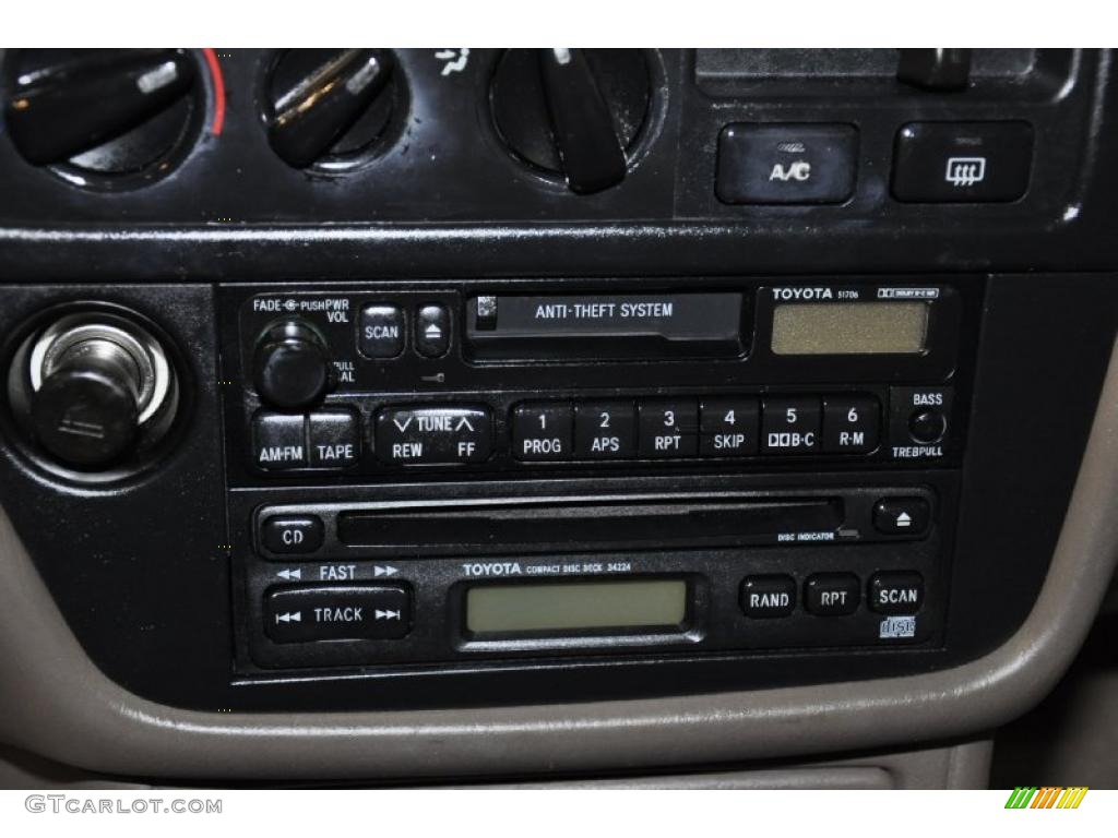 1996 Camry LE Sedan - Dark Emerald Green Metallic / Beige photo #12