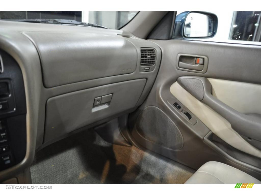 1996 Camry LE Sedan - Dark Emerald Green Metallic / Beige photo #14