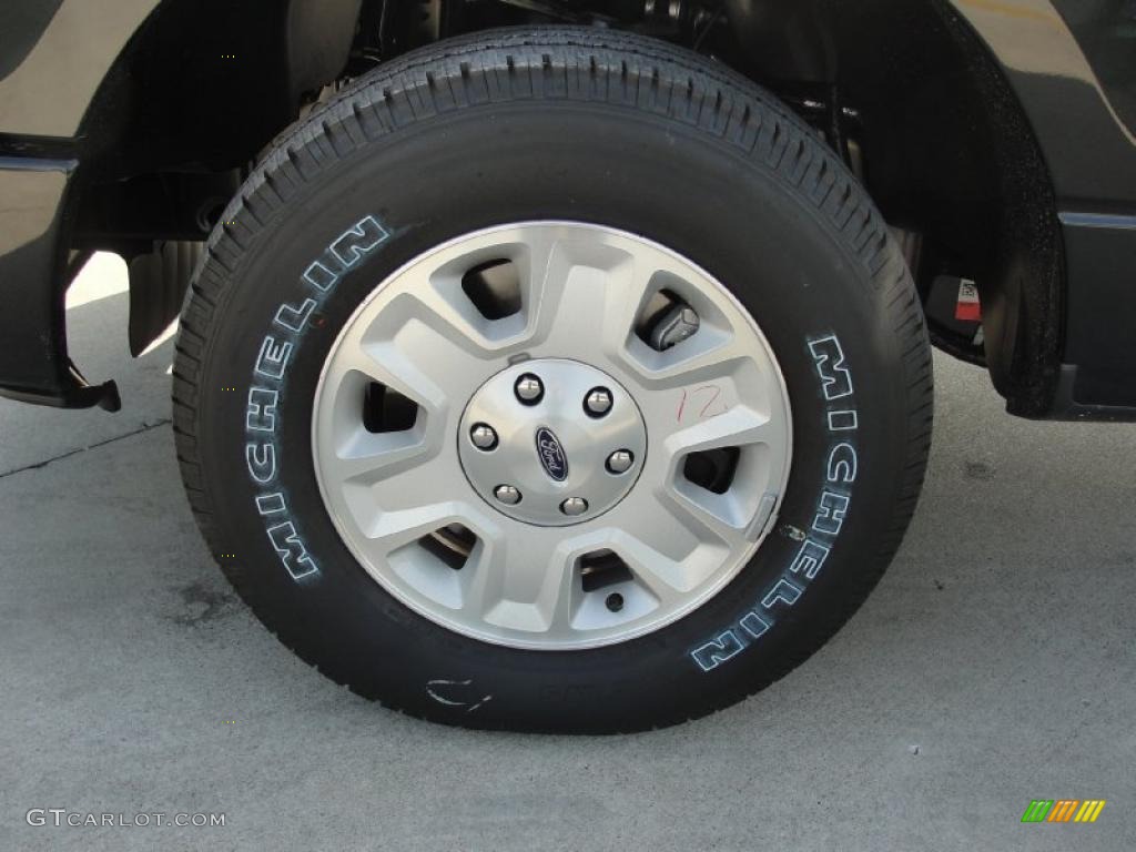 2010 F150 STX SuperCab - Tuxedo Black / Medium Stone photo #10