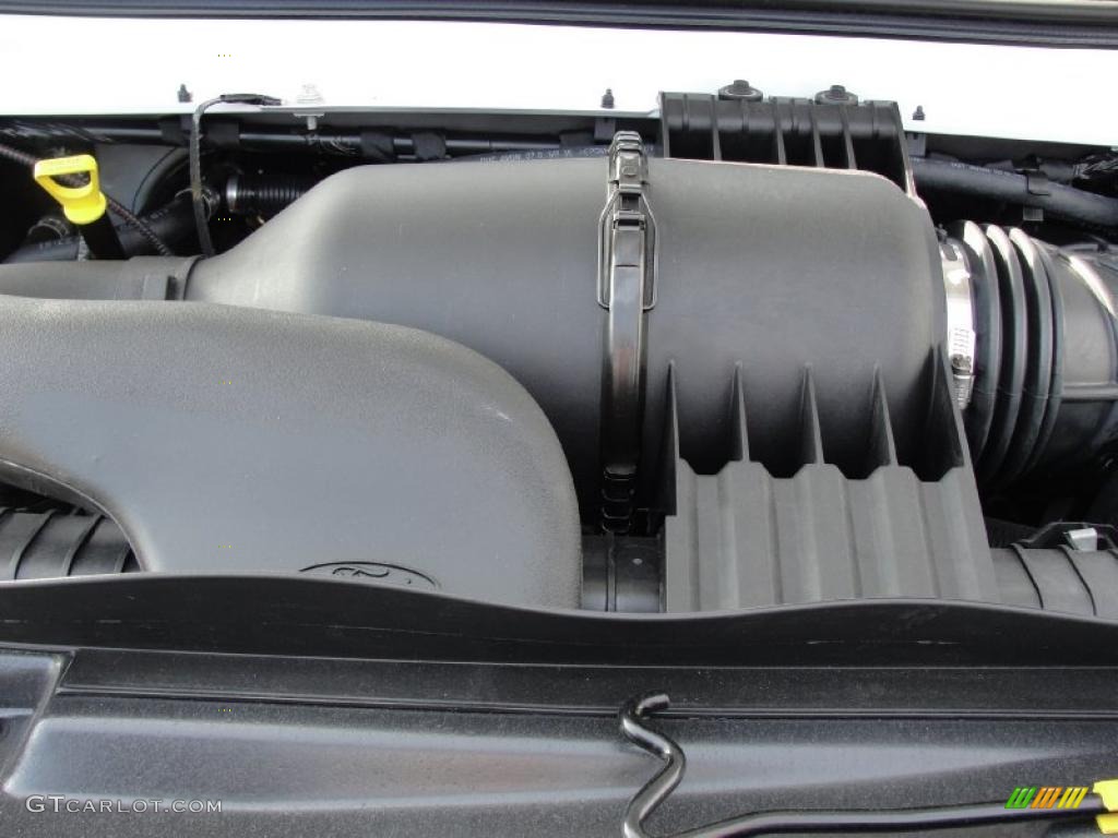 2011 Ford E Series Van E350 XL Extended Passenger 5.4 Liter SOHC 16-Valve Triton V8 Engine Photo #41977799