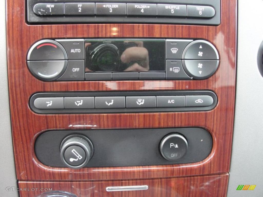 2006 F150 Lariat SuperCrew - Smokestone Metallic / Black photo #43