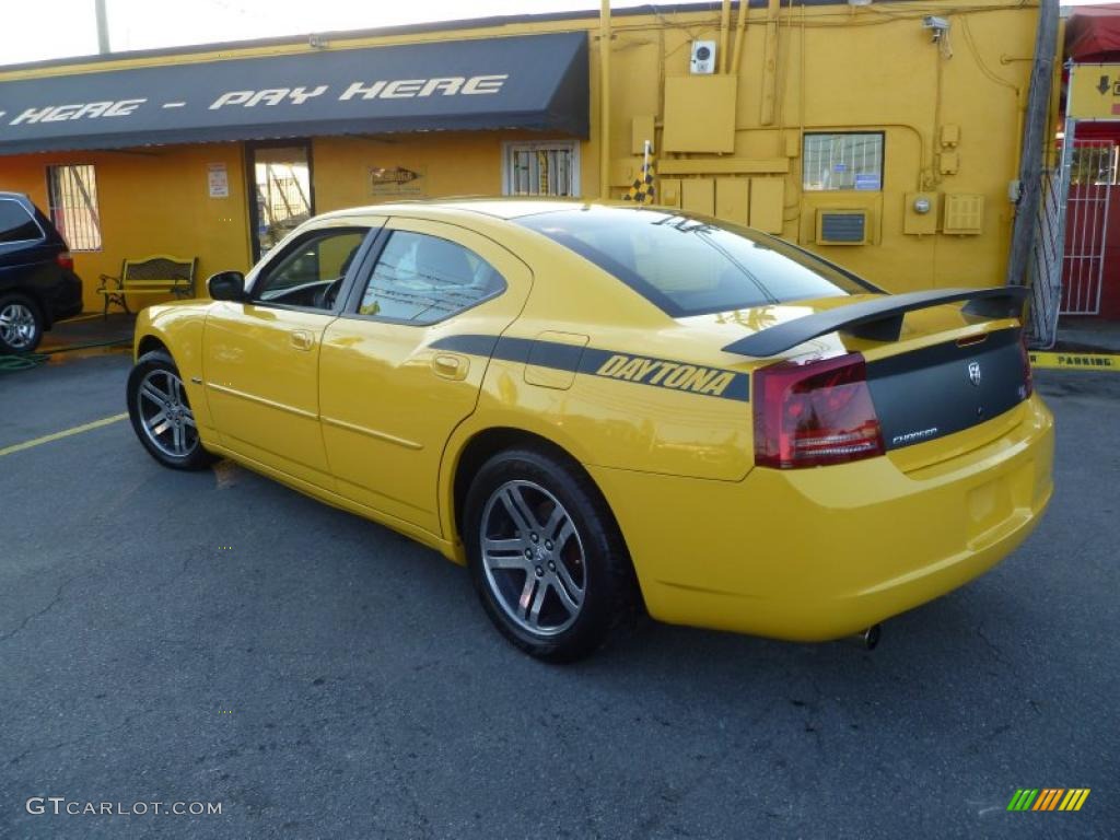 Top Banana Yellow 2006 Dodge Charger R/T Daytona Exterior Photo #41985807