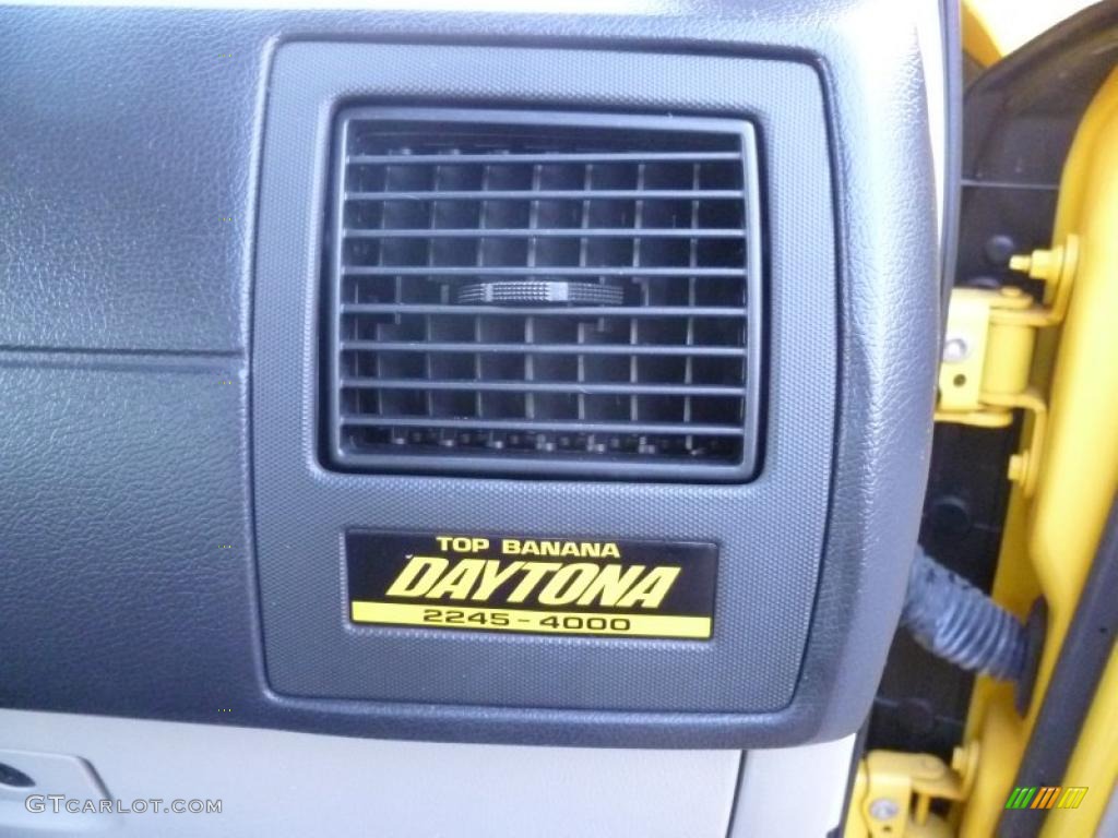 2006 Dodge Charger R/T Daytona Marks and Logos Photo #41985939