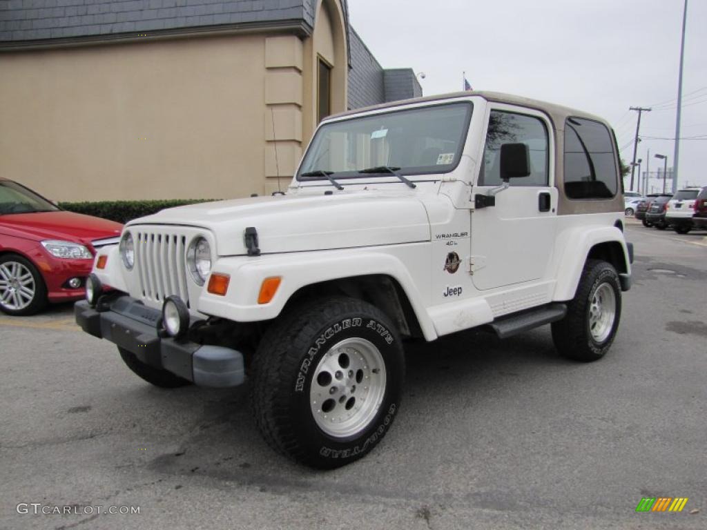 1999 Wrangler Sahara 4x4 - Stone White / Camel/Dark Green photo #3