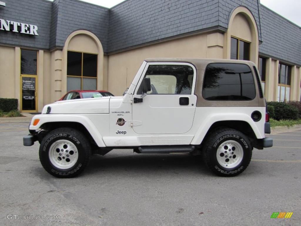 1999 Wrangler Sahara 4x4 - Stone White / Camel/Dark Green photo #4