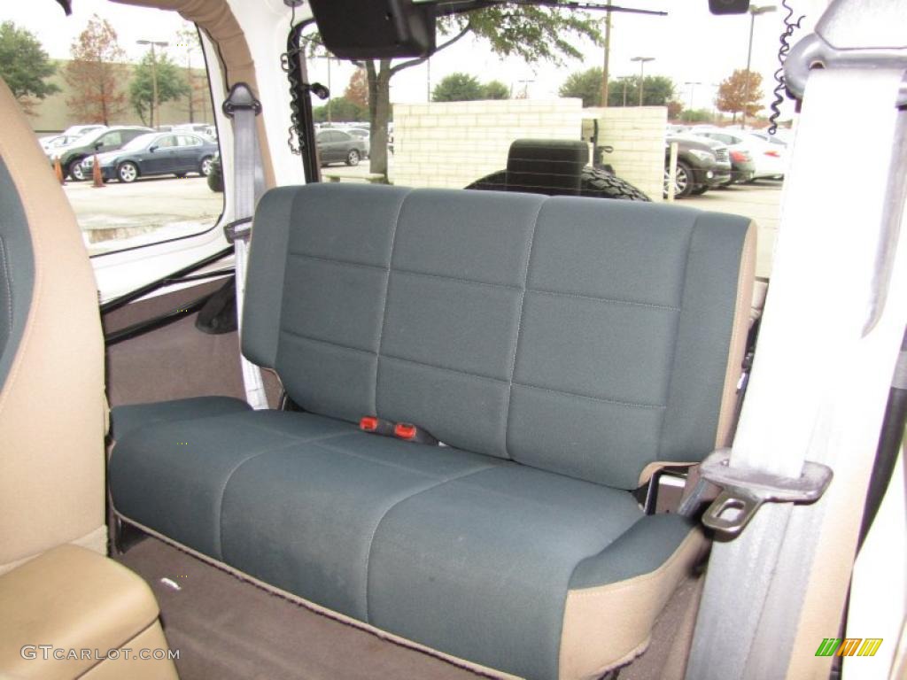 1999 Wrangler Sahara 4x4 - Stone White / Camel/Dark Green photo #12