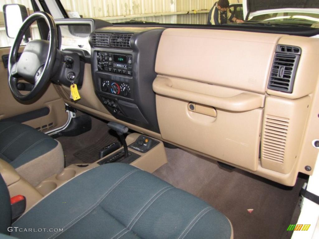 1999 Wrangler Sahara 4x4 - Stone White / Camel/Dark Green photo #14