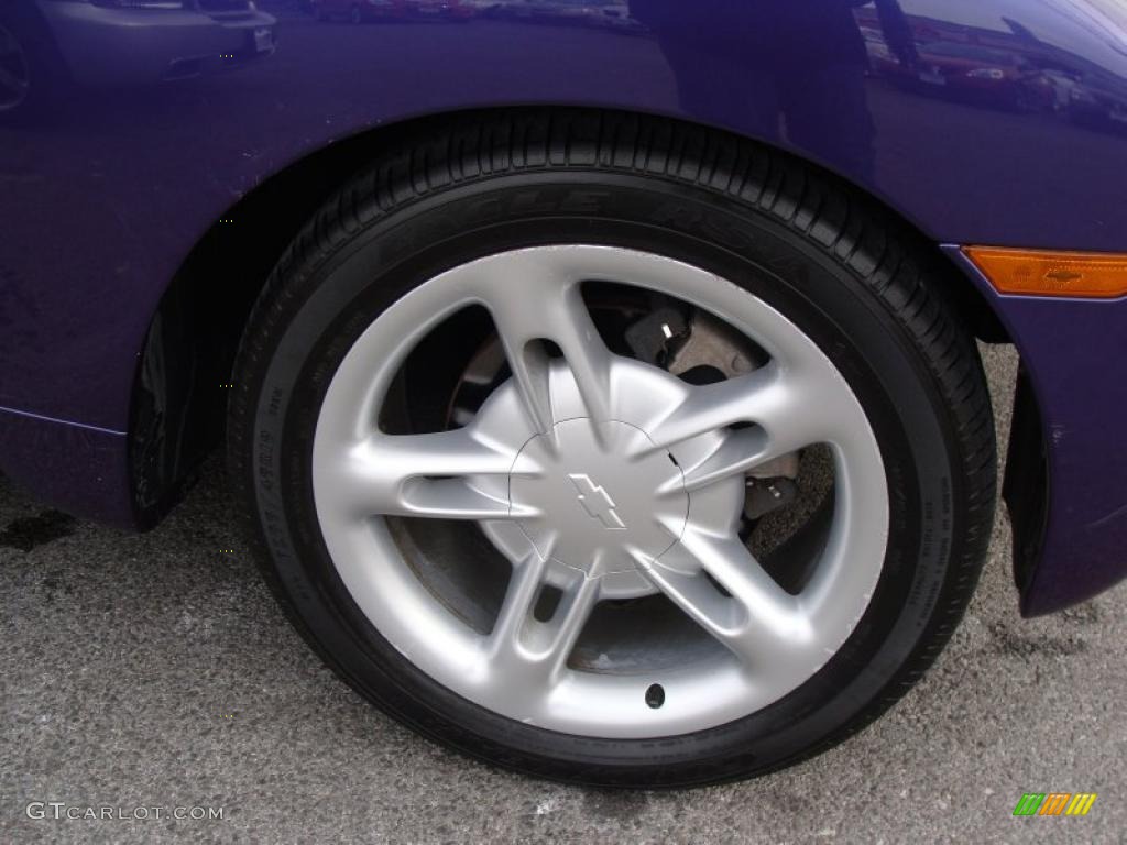 2004 Chevrolet SSR Standard SSR Model Wheel Photo #41993259