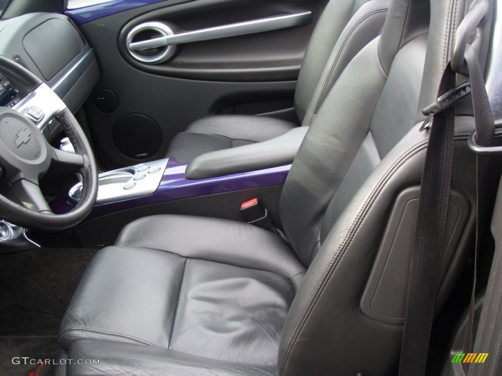 Ebony Interior 2004 Chevrolet SSR Standard SSR Model Photo #41993291