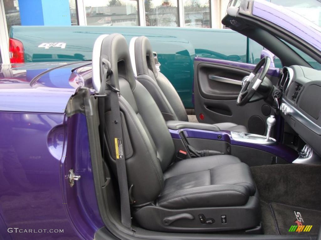 Ebony Interior 2004 Chevrolet SSR Standard SSR Model Photo #41993327
