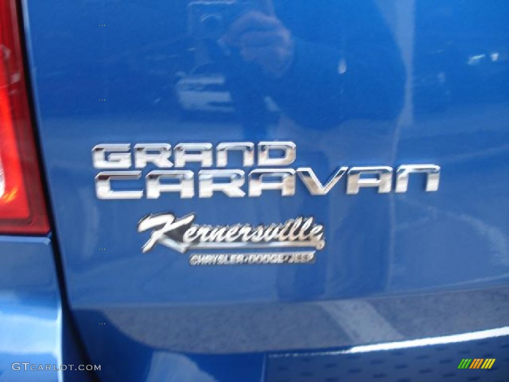 2011 Grand Caravan Express - Deep Water Blue Pearl / Black/Light Graystone photo #17