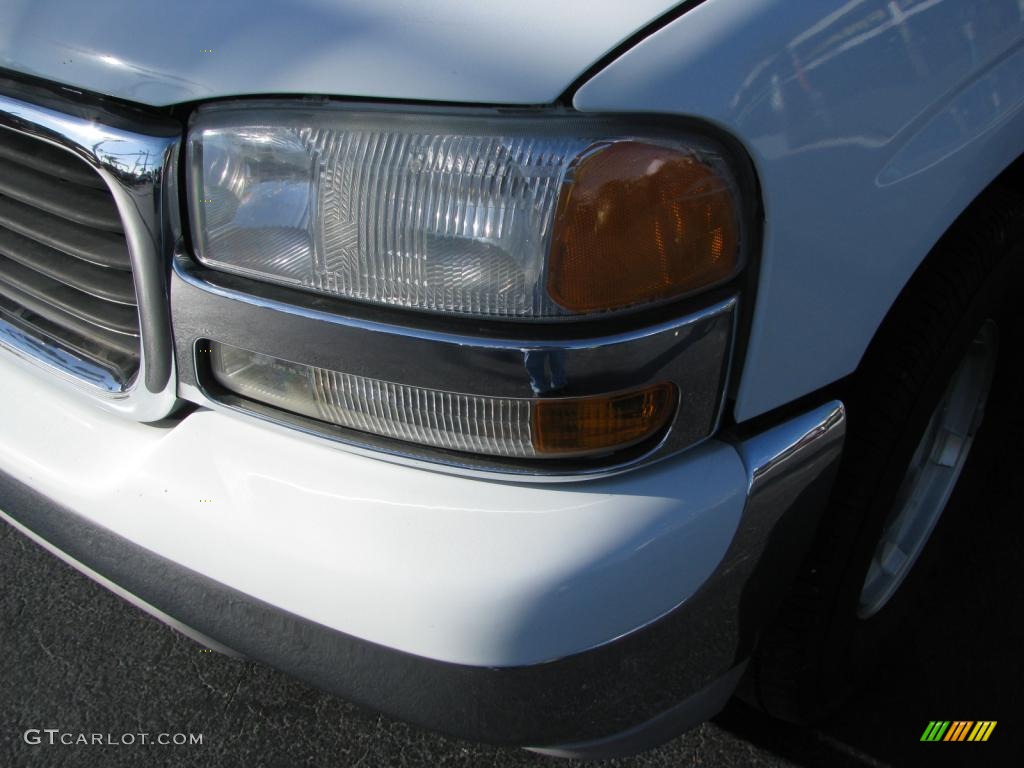 2004 Yukon SLT - Summit White / Neutral/Shale photo #4