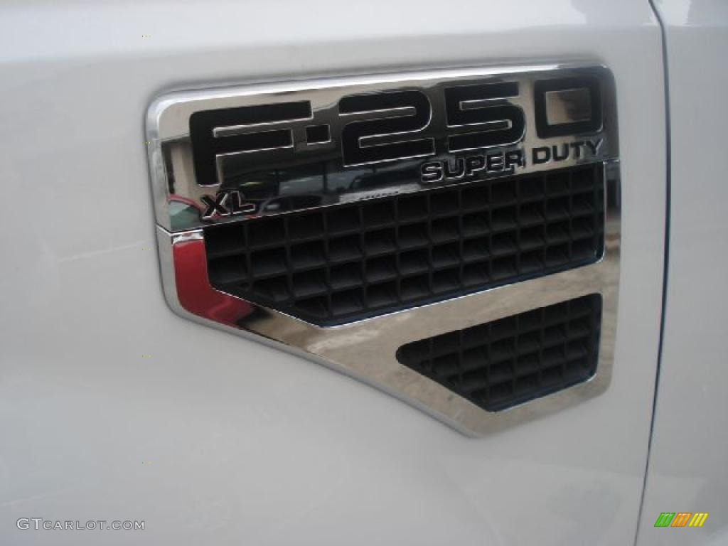 2010 Ford F250 Super Duty XL Crew Cab 4x4 Marks and Logos Photo #42000728