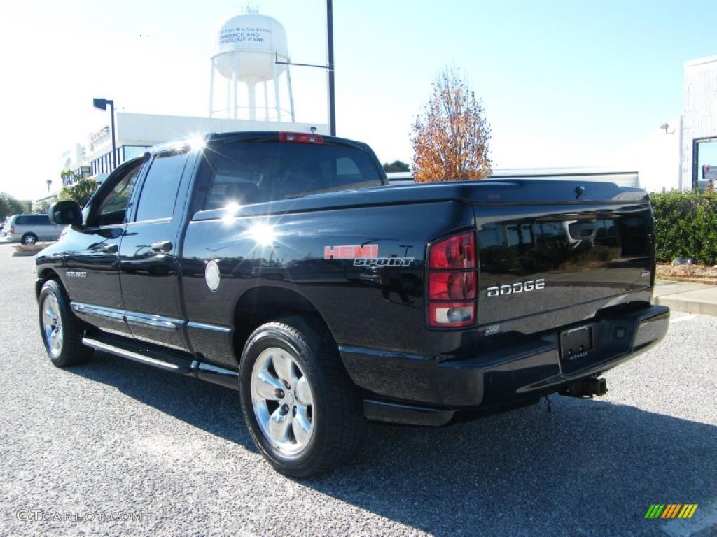 2004 Ram 1500 Sport Quad Cab - Black / Dark Slate Gray photo #3