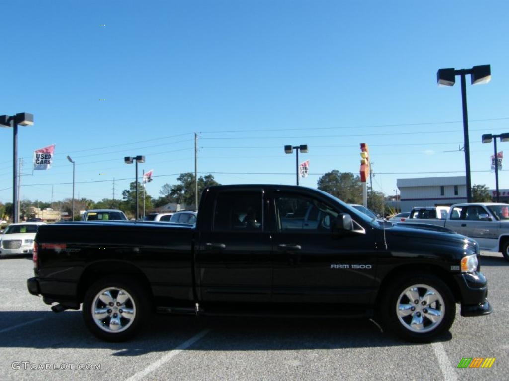 2004 Ram 1500 Sport Quad Cab - Black / Dark Slate Gray photo #5