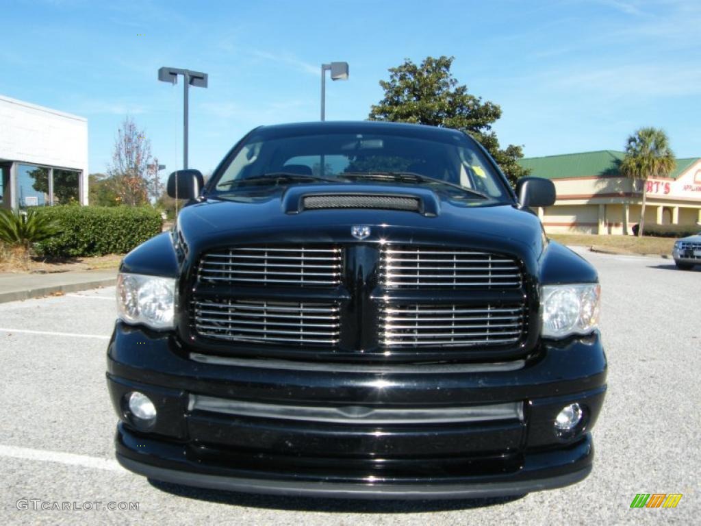 2004 Ram 1500 Sport Quad Cab - Black / Dark Slate Gray photo #7