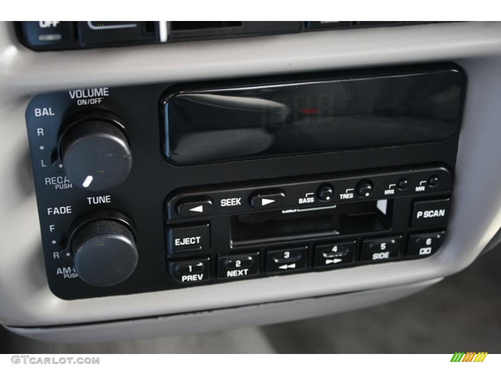 1996 Buick Regal Sedan Controls Photo #42007496