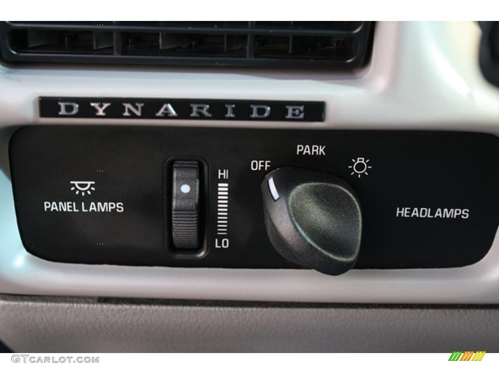 1996 Buick Regal Sedan Controls Photos