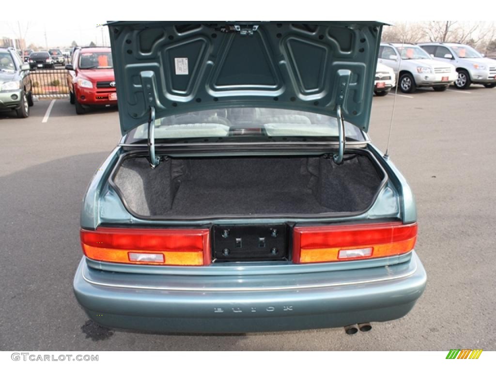1996 Buick Regal Sedan Trunk Photo #42007576