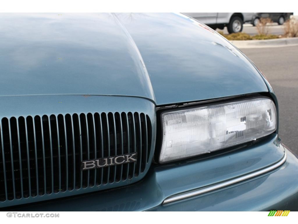 1996 Buick Regal Sedan Marks and Logos Photo #42007644