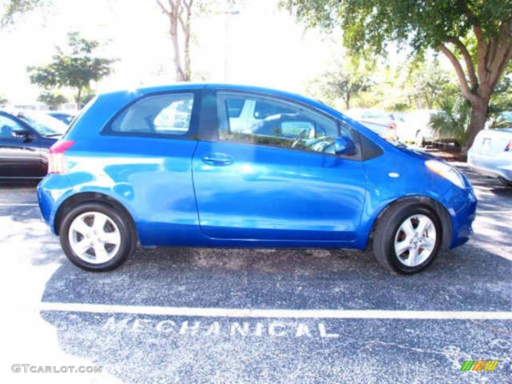 2008 Yaris S 3 Door Liftback - Blazing Blue Pearl / Dark Charcoal photo #2