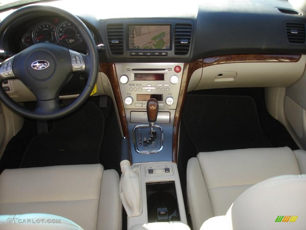 2009 Outback 2.5i Limited Wagon - Harvest Gold Metallic / Warm Ivory photo #11