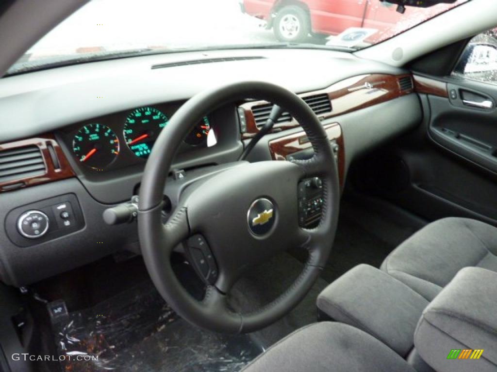 2011 Impala LT - Imperial Blue Metallic / Ebony photo #13