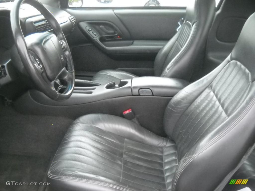 Ebony Black Interior 2002 Chevrolet Camaro Z28 Coupe Photo #42019313