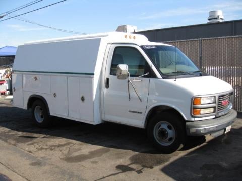 2001 GMC Savana Cutaway 3500 Commercial Utility Truck Data, Info and Specs