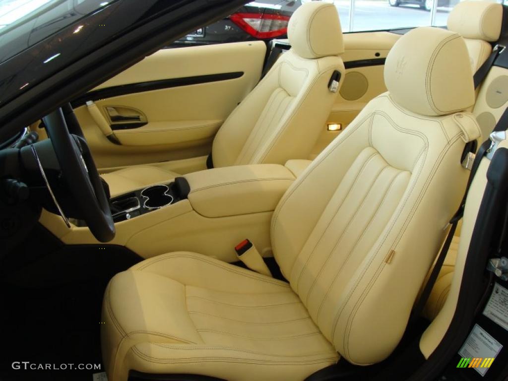 Avorio Interior 2011 Maserati GranTurismo Convertible GranCabrio Photo #42023053