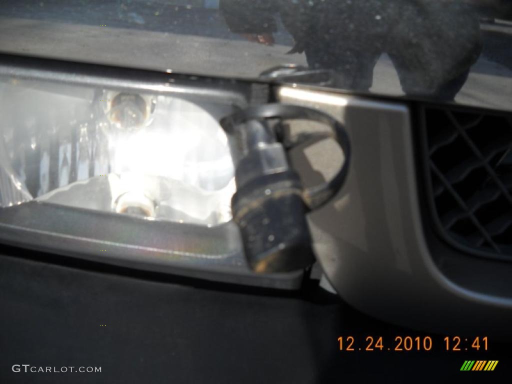 2003 Silverado 2500HD LT Crew Cab 4x4 - Light Pewter Metallic / Tan photo #51