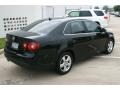 Black - Jetta SE Sedan Photo No. 7
