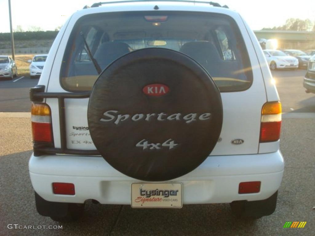 1997 Sportage 4x4 - Crystal White / Beige photo #5