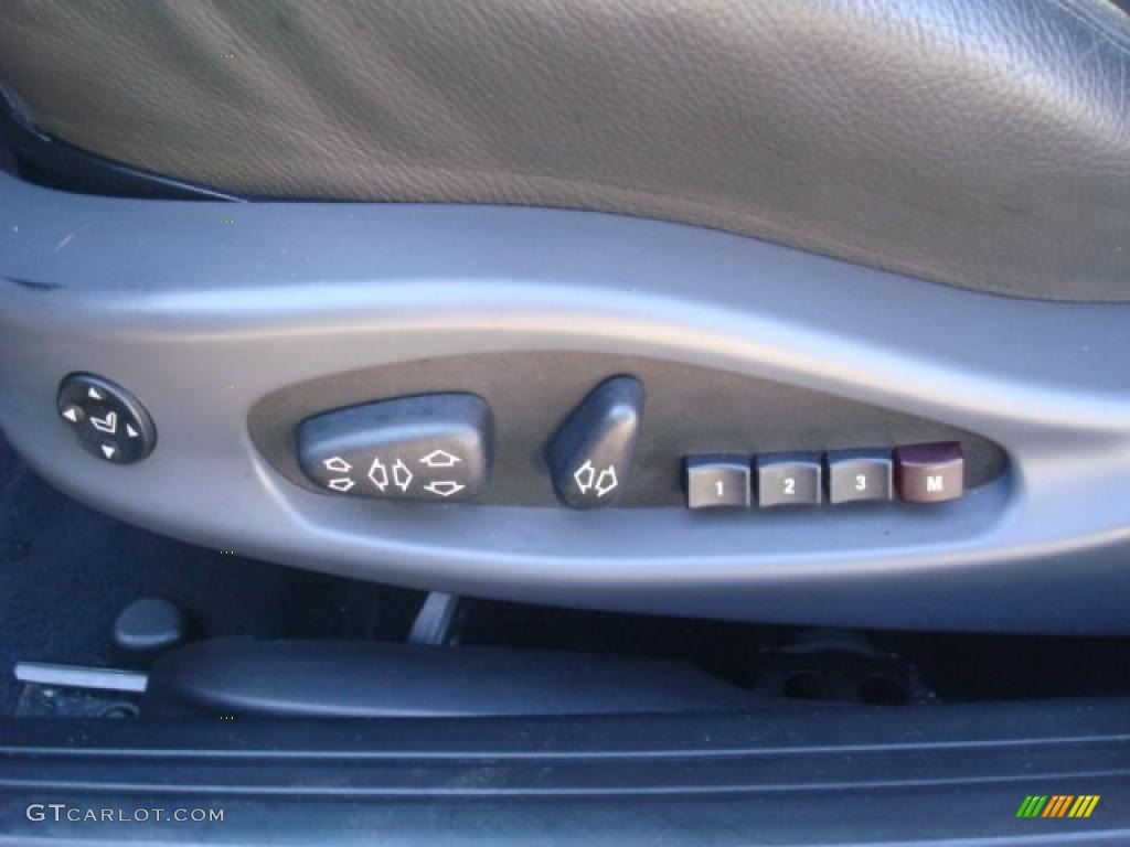 2004 BMW 6 Series 645i Coupe Controls Photo #42040007