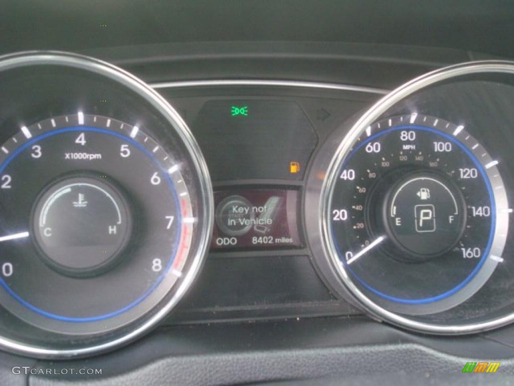 2011 Sonata SE - Pearl White / Black photo #22