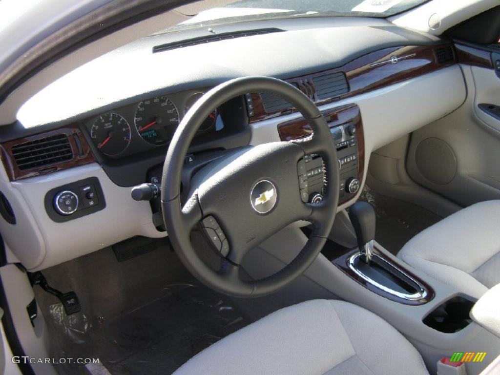 2011 Impala LT - Summit White / Gray photo #3