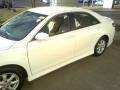 Super White - Camry LE Photo No. 20