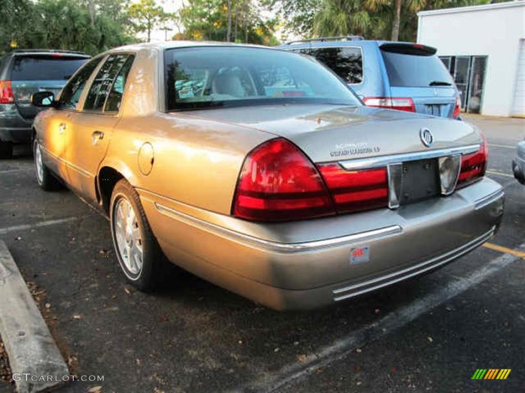 2004 Grand Marquis LS - Arizona Beige Metallic / Medium Parchment photo #4