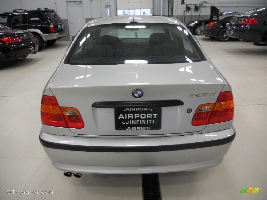 2005 3 Series 325xi Sedan - Titanium Silver Metallic / Black photo #6