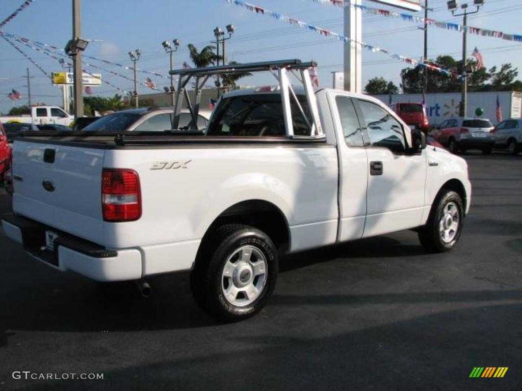 2004 F150 STX Regular Cab - Oxford White / Dark Flint photo #12