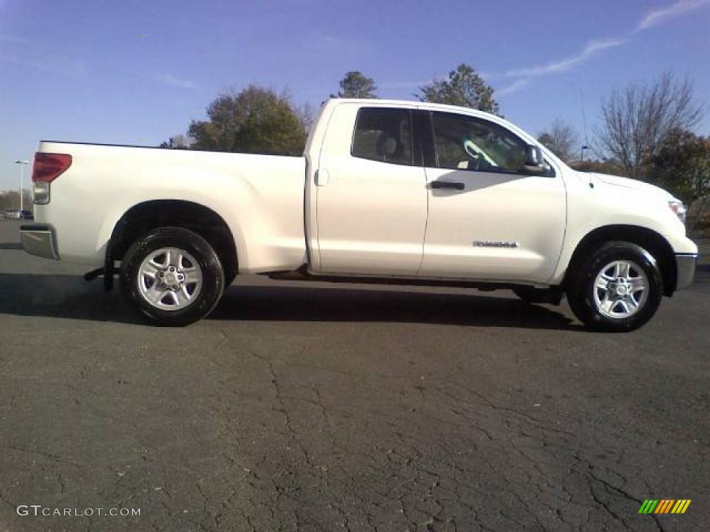 2008 Tundra Double Cab - Super White / Graphite Gray photo #17