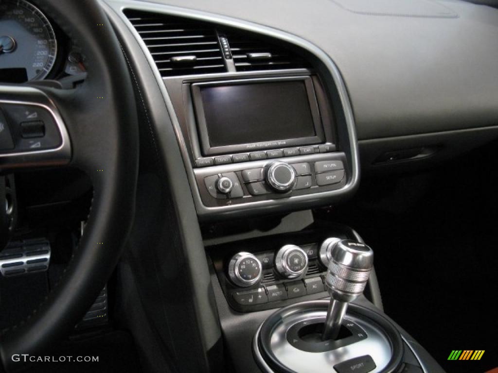 2008 Audi R8 4.2 FSI quattro Controls Photo #42067339
