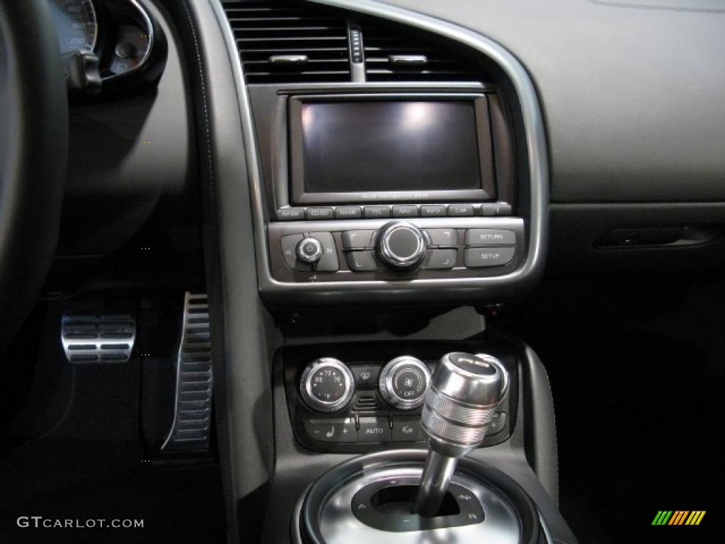 2008 Audi R8 4.2 FSI quattro Controls Photo #42067351