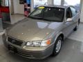 2000 Cashmere Beige Metallic Toyota Camry CE  photo #1